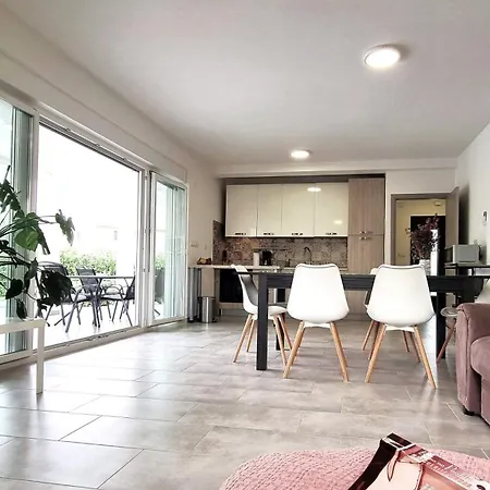 Villa Aria In *