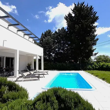 Aria In Villa *